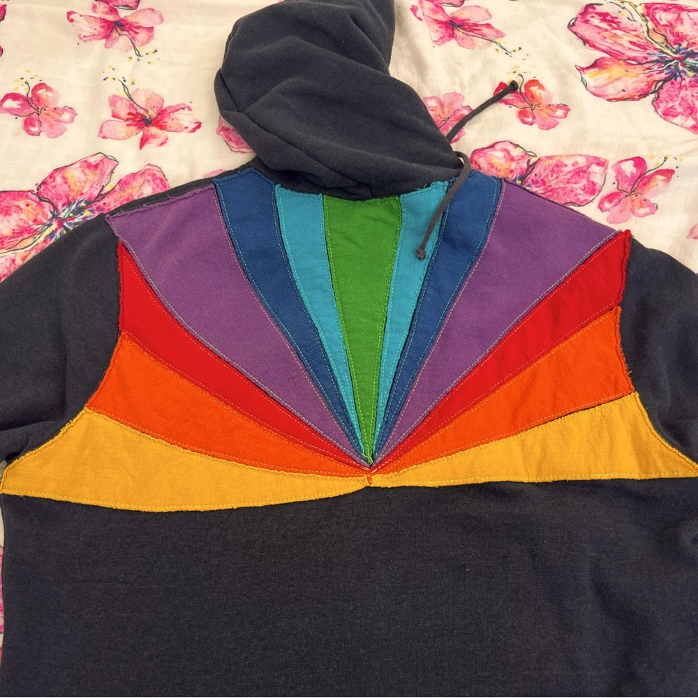 Aviator Nation sunburst large zip up hoodie  - dark grey / washed black GUC